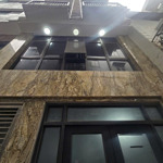 Bán toà nhà chdv trung tâm quận thanh xuân: 113m2 x8tầng, mt: 5,5m dòng tiền cao: 2.5tỷ/năm