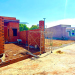 Bán Gấp 2 Lô 10X41=410M2 Sổ Riêng Sát Chợ, Dân Cư Đông Giá Bán 290 Triệu