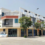 Bán nhà phố 1 trệt, 2 lầu hoàn công đầy đủ trong khu compound