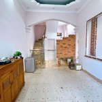 Bán nhà riêng tại đường giáp bát, phường giáp bát, hoàng mai, hà nội, 4,9 tỷ, 28m2