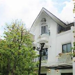 Bán nhà 330m2 tại việt hưng lô góc mặt tiền 20m phù hợp xây building, nhà vườn giá chỉ 155 triệu/m2