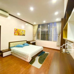 Bán nhà trung tâm thanh xuân, d.tích 40m2, 5 tầng, nhà đẹp, giá chào bán nhỉnh 9tỷ