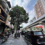 Bán nhà mặt phố trần phú - vỉa hè mênh mông - kinh doanh đỉnh - dt:35m -3 tầng- giá 12.x tỷ