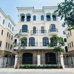 Cần tiền bán gấp song lập vườn hoa 127,5m giá chỉ 16,7 tỷ sẵn sổ đỏ.
