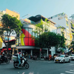 Hot hit q.1 nhà góc 2 mặt tiền cực đỉnh nguyễn thái bình- ký con quận 1 4.2x18m 2 lầu 120 triệu/tháng
