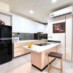 Bán rẻ căn góc 2pn- lầu cao- view thoáng- tại cc midtown-m7.