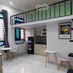 Toà ccmn cầu diễn 7 tầng thang máy. tổng 28 phòng rộng, full đồ. ôtô 7 chỗ vào nhà mặt tiền bề thế