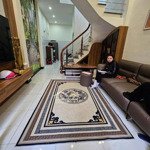 Minh khai, hai bà trưng. dt 33m² x 3 tầng, mt 3,5m, giá 5,8 tỷ. một bước ra phố, nội thất đẹp.
