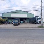 Cho thuê kho xưởng và sân 4.900 m2 giá 130 triệu/ xã nhị thành huyện thủ thừa long an