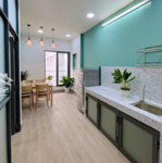 Siêu phẩm 1pn ban công - không giới hạn người ở - máy giặt riêng sau lưng kdc lakeview city quận 2