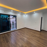 Nhà đẹp 6 tầng thang máy võ chí công, ngõ rộng, giá hấp dẫn nhỉnh 10 tỷ