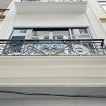 Bán nhà phân lô đại học ngoại ngữ - trần quốc hoàn, dt 40m, 5 tầng thang máy.