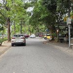 Bán 40m2 đất tái định cư giang biên, đường 12.5m, giá 10.2 tỷ