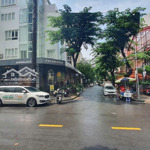 Bán nhà mt ngay phú mỹ hưng, tân phong, q. 7, dt 11 x 19m, hầm - 5 tầng, hđt 350triệu. giá 87 tỷ