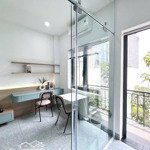 Cho thuê phòng trọ đường lý thái tổ quận 3 gần quận 10 rộng 30m2 có ban công gần ueh, vh mall