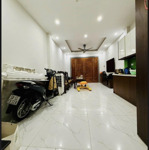 Bán nhà cổ nhuế diện tích 37m2 - mt 4m - hơn 6 tỷ đảm bảo khu cổ nhuế ko có căn thứ 2