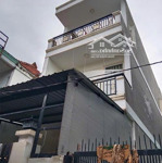 Nhà mới 3 tầng - 4x18m - 4 pn - giá 6 tỷ x - dương quảng hàm - p5 gv