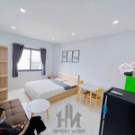 Căn hộ stu cửa sổ trời rộng thoáng đẹp keng có thang máy, hầm xe ngay gần chợ bà chiểu