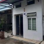 Nhà riêng đẹp tại trại chuối, gần trường học, chợ dân sinh