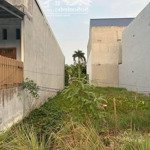 Ngay Gần Bến Đò Vàm Láng , Thị Trấn Vàm Láng, Đất Dân Nay Bán Lổ 390 Triệu.diện Tích160M2 , Đất Có Sổ Riêng.
