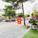 Mặt phố tố hữu - lê văn lương - 200m2 - 5 tầng, mt 20m, 85 tỷ - mặt tiền bề thế - 3 thang máy nhập