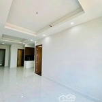 Bán căn 2pn 65m2 ngộp giá 1.7 tỷ bao hết, sổ sẵn, sang tên ngay tại opal skyline