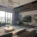 Bán 2 căn hộ tại sky park tầng trung đẹp, 2 phòng ngủ 69m2, 80m2, đầy đủ nội thất. lh 0986936655