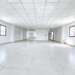 Văn Phòng Cho Thuê Nguyễn Hữu Cảnh, Bình Thạnh Gần Landmark 81 Có Sẵn Nội Thất