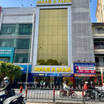 Giá mềm hơn tt 20% ... toà nhàmặt tiềnphan đăng lưu - 174m2 (8 x 22) - 7 tầng - hđt 190 triệu - bán 69 tỷ