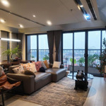 Bán chung cư long biên 70m², 2,5 ngủ, 2 vs, tầng trung, giá nhỉnh 3 tỷ.