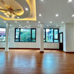 Nguyên căn ngọc hà vị trí đắc địa 65m2x4t mt 8m nổi bật, đường to 2 làn oto đỗ cửa, full đh 19tr/th