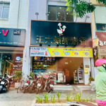 Bán nhà phố thương mại phú mỹ hưng- mt đường nguyễn văn linh- quận 7. dt: 6 x20/ 5 tầng. giá: 34 tỷ