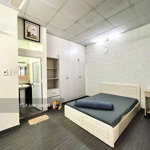 Chdvhẽm Xe Hơikhu Vip Lê Văn Sỹ, Phường 12, Quận 3 - 4.5*17, 5 Tầng, 8 Phòng - Thu Nhập 60 Triệu/T