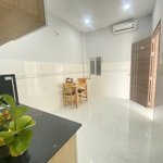 Cho thuê phòng trọ có thang máy, 25m2, giá bán 4,1 triệu tại âu dương lân, - free xe