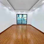 Bán Nhà Phố Xã Đàn 2, Trước Nhà Ô Tô Tránh, Kinh Doanh Sầm Uất,Diện Tích53,5M2 X 4Tầng, 5Ngủ, Giá Bán 17,5Tỷ
