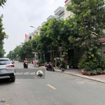 Chính chủ gửi bán nhà 3lầu mặt tiền đường n1 giáp đường mỹ phước tân vạn thích hợp ở và làm văn phò