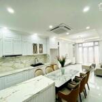 Gần 50m, nhà 5 tầng lạc long quân cần bán , thoáng trước sau, gần bãi đỗ xe, 9.2 tỷ
