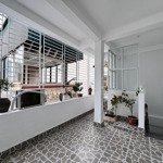 Siêu Phẩm Nhà 4 Tầng Ba Đình Full Nội Thất, Dọn Vào Ở Ngay!