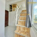 Giảm Sốc Phòng Gác Cao Cửa Sổ Trời Thoáng Full Nội Thất Cạnh Sân Bay