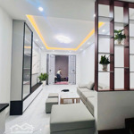 Bán Nhà Cầu Giấy, Ngõ Nông Rộng, Gần Nhiều Trường Đại Học Lớn 35M2, 5 Tầng Đẹp Long Lanh, Ở Ngay