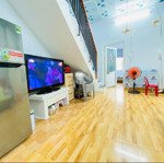 Nhà 3 tầng đỗ quang - gần trường tiểu học hàm nghi - 52m2 - 3 tầng - trung tâm phố - 5.5 tỷ
