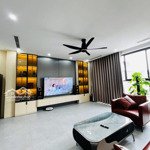 Chỉ 12 tỷ nhỉnh có nhà phố trung kính 35m*5t - trung tâm cầu giấy, vỉa hè, ô tô tránh, kinh doanh