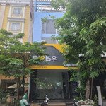 Nhà phố đường lớn khu hưng gia 3 phú mỹ hưng 6pn cho thuê