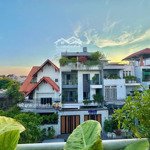 Biệt thự mặt tiền khu bên sông hiệp bình chánh, (8x15m), 3 tầng, sau lưng gigamall