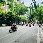 Mặt Phố Cổ Hai Bà Trưng - Mặt Tiền Khủng 15M - Thửa Đất Vuông Như Tờ A4 .
