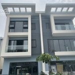 Cho thuê bt dương nội 200m2 dương nội, hà đông giá 15 triệu/tháng. không hạn chế mục đích sử dụng.