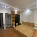 Bán nhà phố đông quan cầu giấy dt 38m2 6 tầng thang máy giá 8,8 tỷ ngõ nông, gần phố lh 0985342385