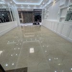 Bán nhà đông quan, cầu giấy, dt60m, 2 thoáng, kinh doanh, ô tô tránh, thang máy.