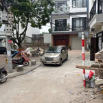 Bác E Gửi Bán Mảnh Đất 49M2 Tđc Thượng Thanh Lb. Đường To Xe Tải Tránh View Cv Thoáng Mát 6,4 Tỷ
