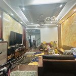 Phải nhanh trần thái tông cầu giấy 39m-mt5m ngõ thông kinh doanh , ô tô đỗ gần phố , đủ nội thất